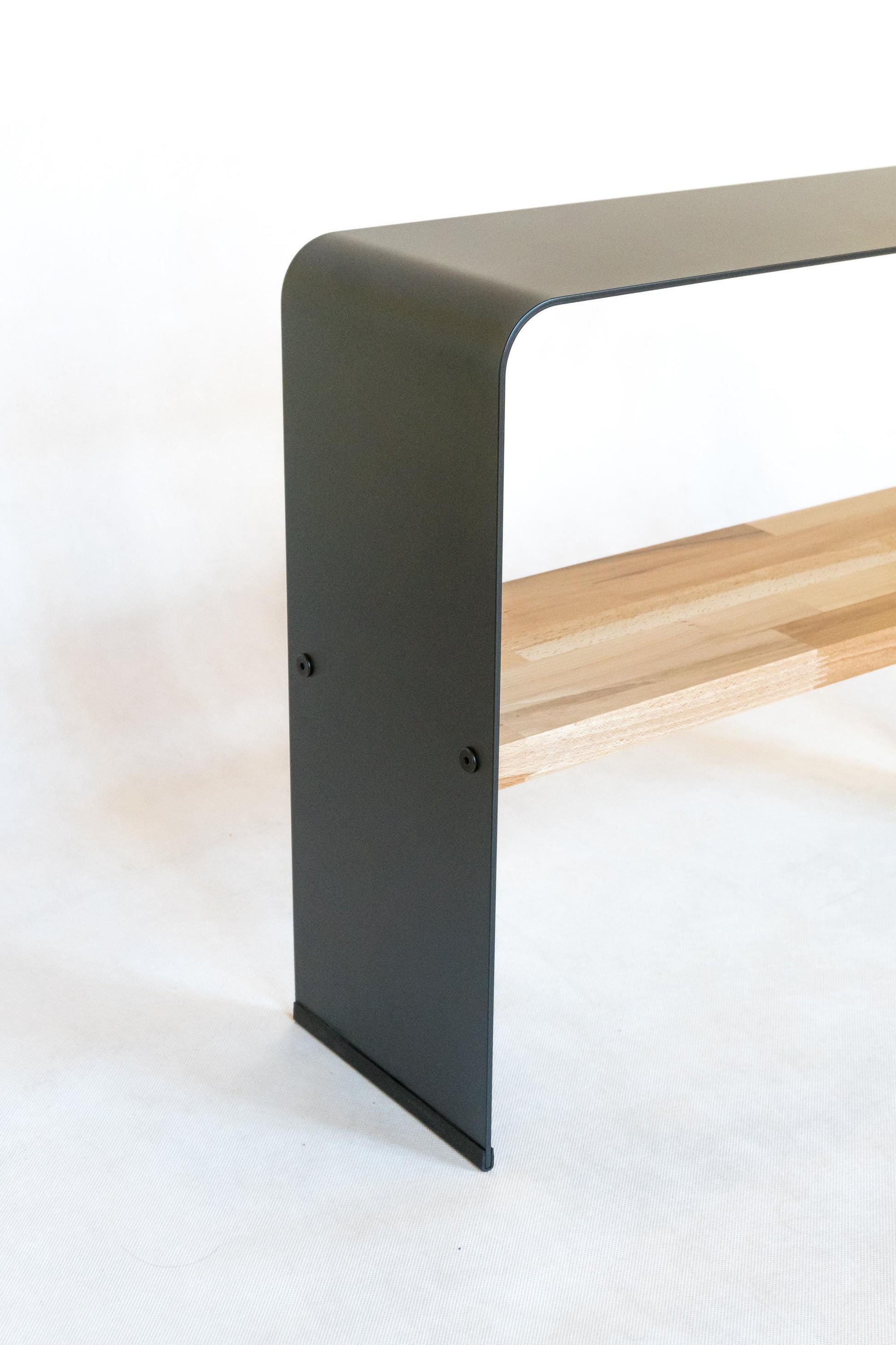 metalowy stojak na buty