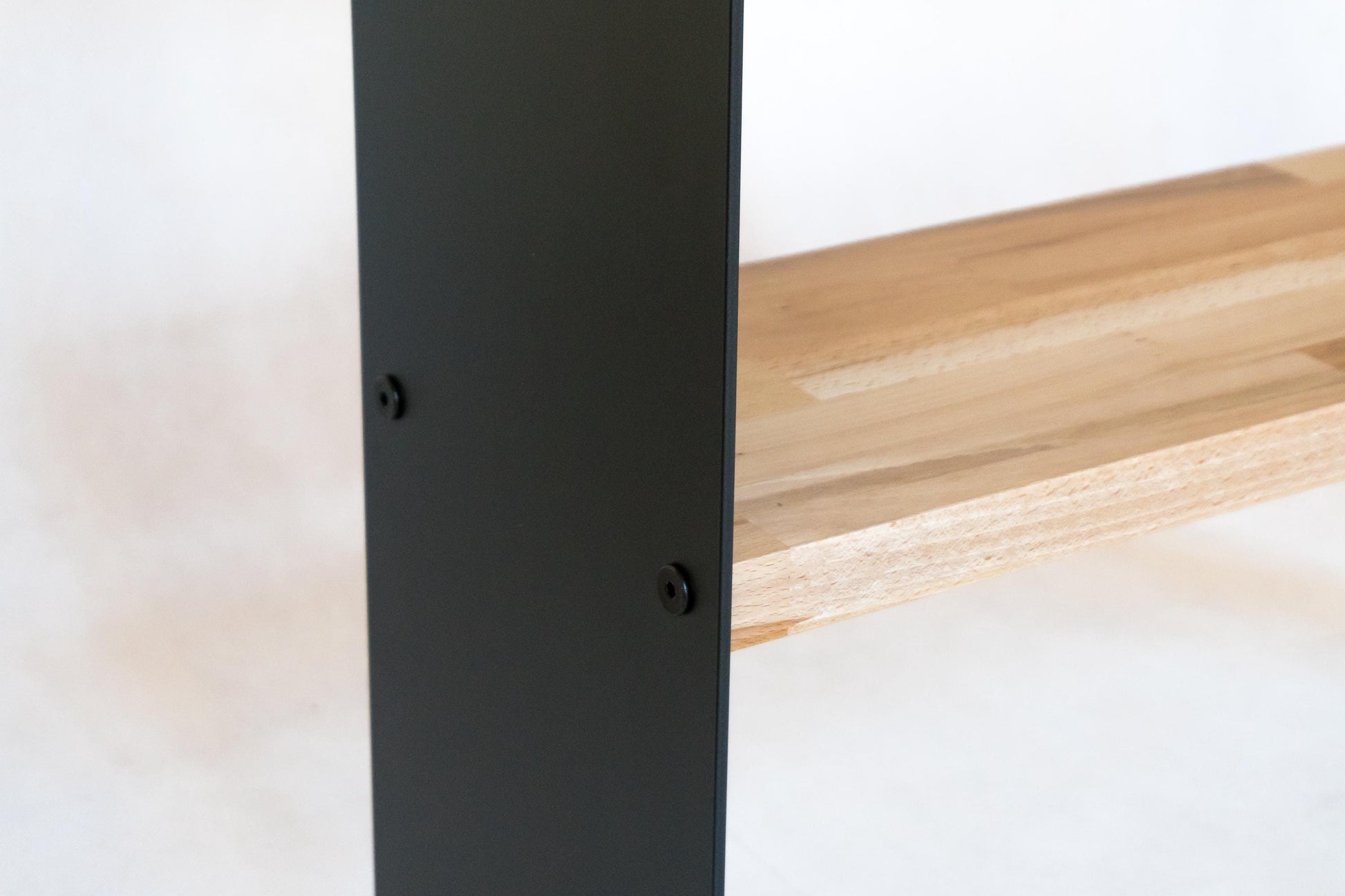 metalowa ławka na buty